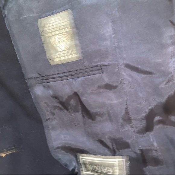 Yves Saint Laurent Vintage Blue Wool Sport Coat with Notched Lapels - Picture 5 of 14